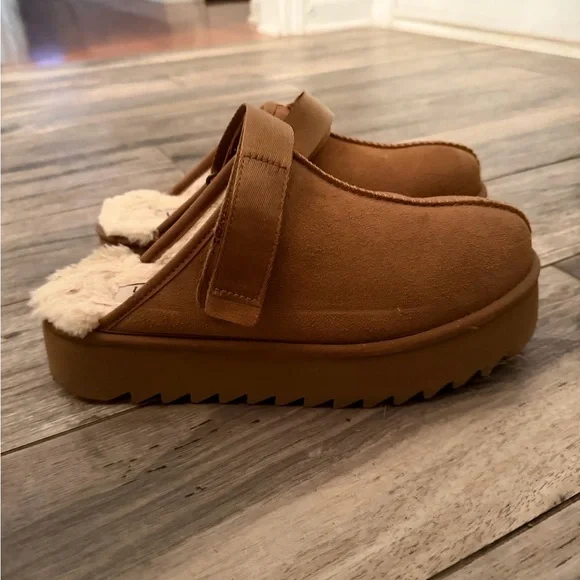 UGG Women Lanah Clog Platform - Chestnut like goldenstar - Picture 2 of 5